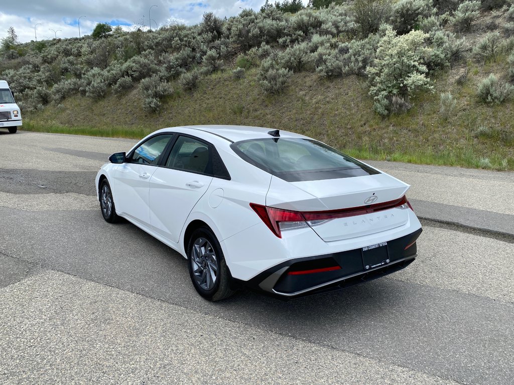 2025 Hyundai Elantra Preferred in Kamloops, British Columbia - 5 - w1024h768px