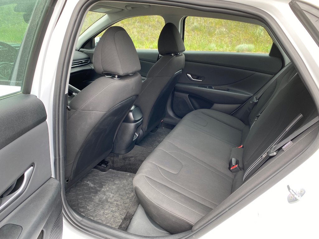 2025 Hyundai Elantra Preferred in Kamloops, British Columbia - 11 - w1024h768px