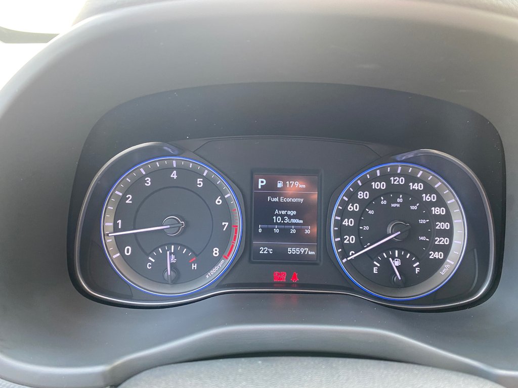 2020 Hyundai Kona Preferred AWD in Kamloops, British Columbia - 9 - w1024h768px