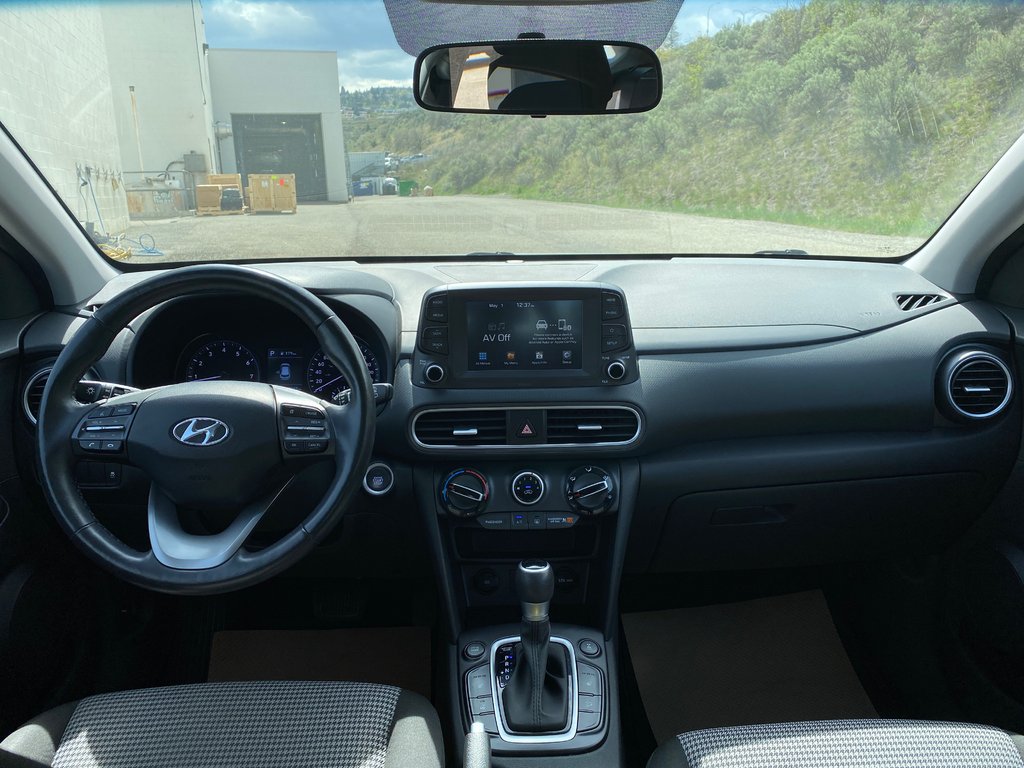 2020 Hyundai Kona Preferred AWD in Kamloops, British Columbia - 8 - w1024h768px
