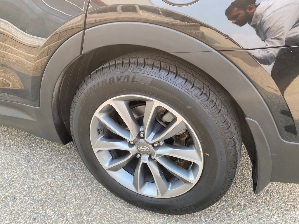 2019 Hyundai Santa Fe XL Luxury in Kamloops, British Columbia - 10 - w1024h768px