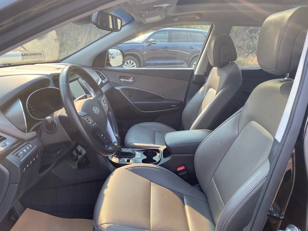 2019 Hyundai Santa Fe XL Luxury in Kamloops, British Columbia - 15 - w1024h768px