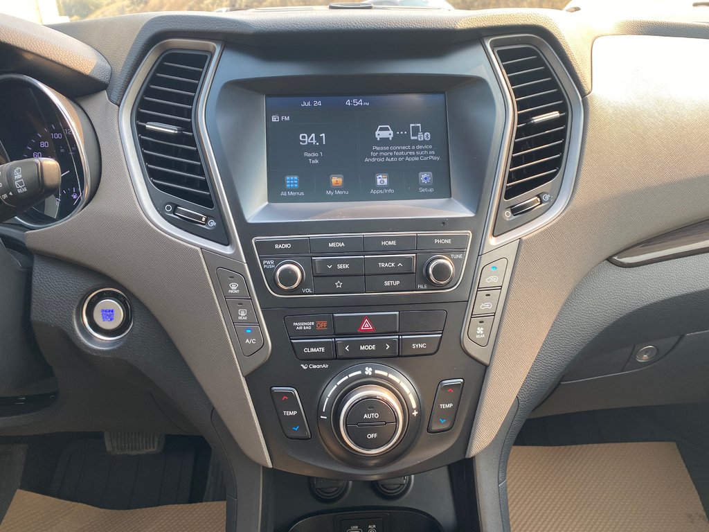 2019 Hyundai Santa Fe XL Luxury in Kamloops, British Columbia - 17 - w1024h768px