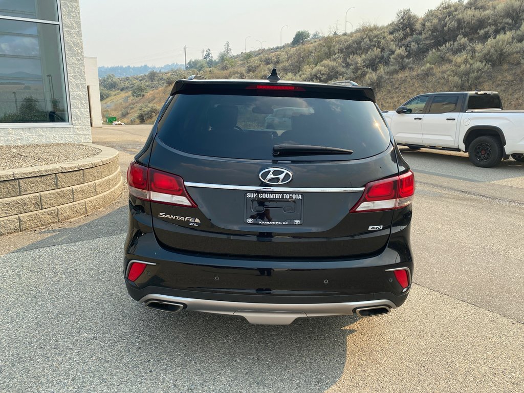 2019 Hyundai Santa Fe XL Luxury in Kamloops, British Columbia - 4 - w1024h768px
