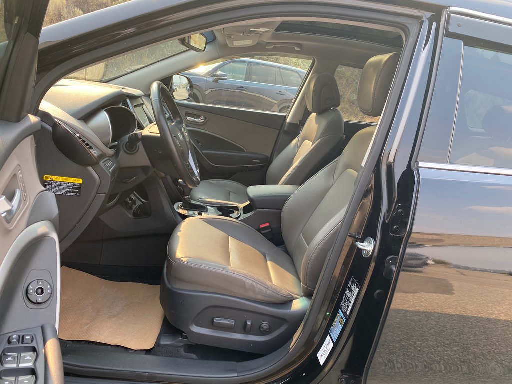 2019 Hyundai Santa Fe XL Luxury in Kamloops, British Columbia - 13 - w1024h768px