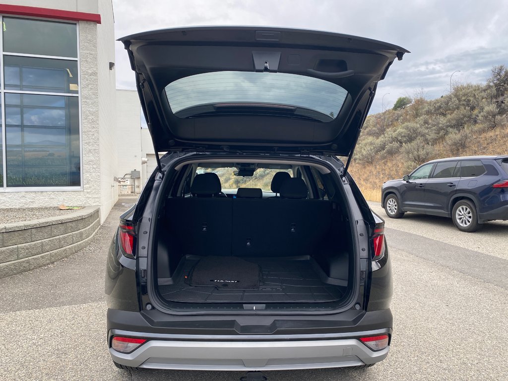 2026 Hyundai Tucson Preferred in Kamloops, British Columbia - 6 - w1024h768px