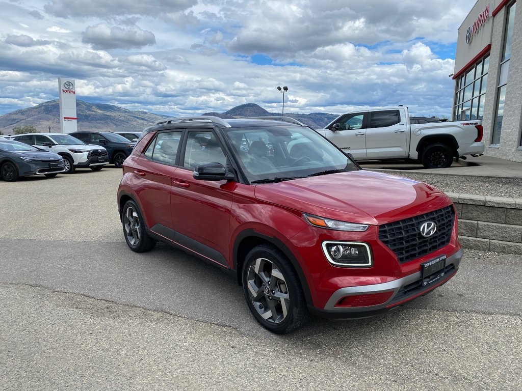 2022 Hyundai Venue Urban in Kamloops, British Columbia - 1 - w1024h768px