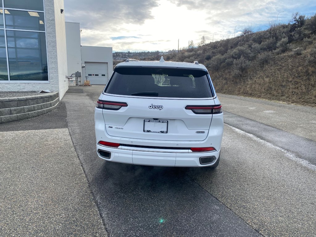 2022 Jeep Grand Cherokee L Overland in Kamloops, British Columbia - 4 - w1024h768px