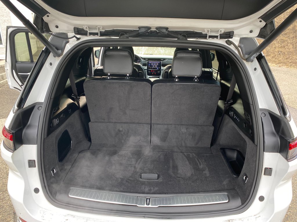 2022 Jeep Grand Cherokee L Overland in Kamloops, British Columbia - 10 - w1024h768px