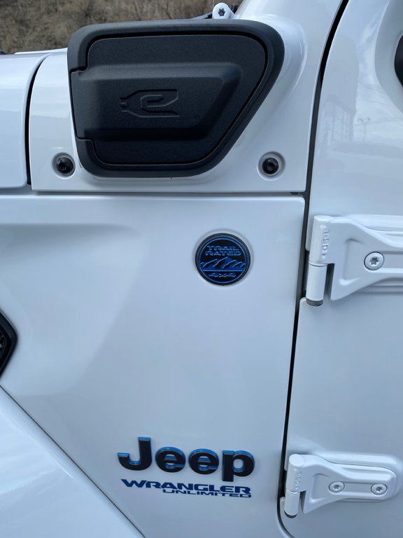 2021 Jeep Wrangler 4xe Unlimited Rubicon in Kamloops, British Columbia - 9 - w1024h768px