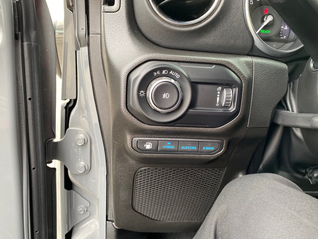2023 Jeep Wrangler 4xe High Altitude in Kamloops, British Columbia - 16 - w1024h768px