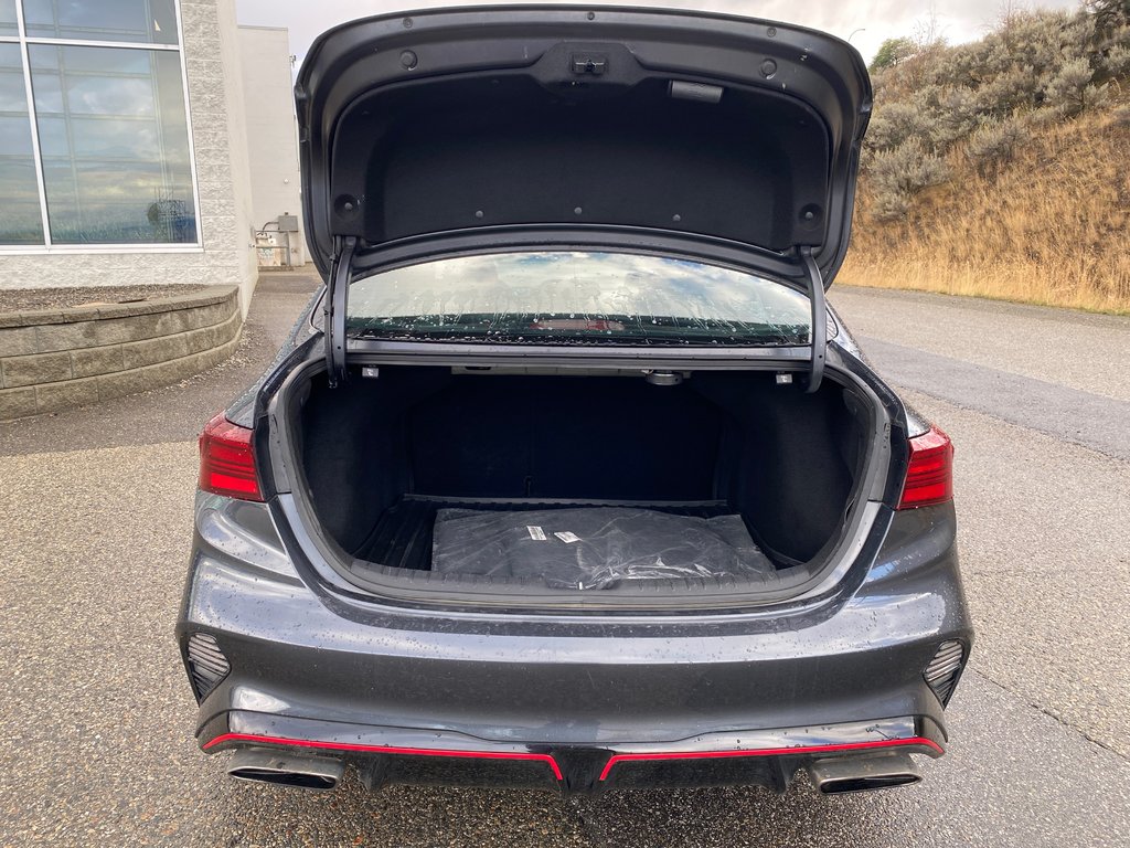 2023 Kia Forte GT Limited in Kamloops, British Columbia - 5 - w1024h768px