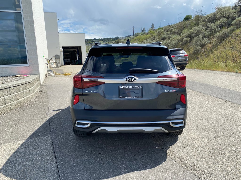 2021 Kia Seltos SX Turbo in Kamloops, British Columbia - 4 - w1024h768px