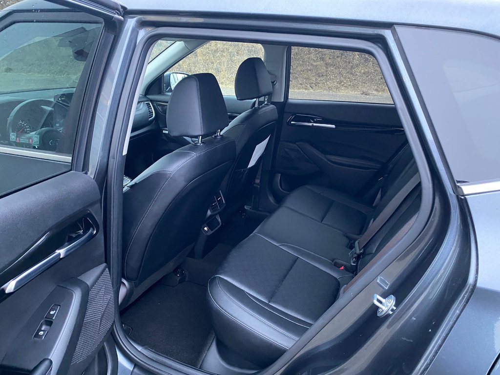 2021 Kia Seltos SX Turbo in Kamloops, British Columbia - 18 - w1024h768px