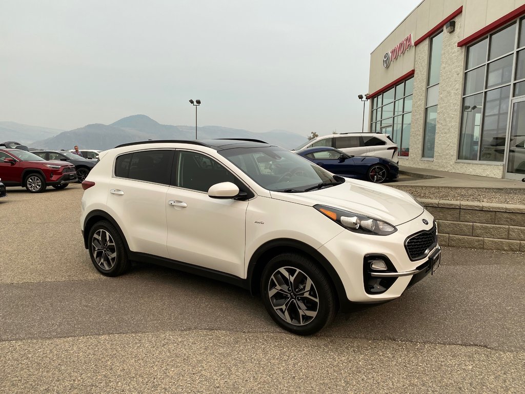 2020 Kia Sportage EX Premium in Kamloops, British Columbia - 1 - w1024h768px