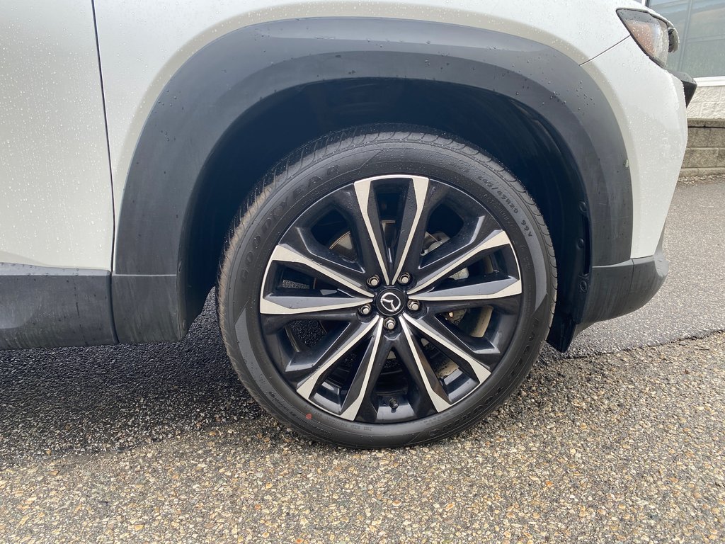 2023 Mazda CX-50 in Kamloops, British Columbia - 3 - w1024h768px