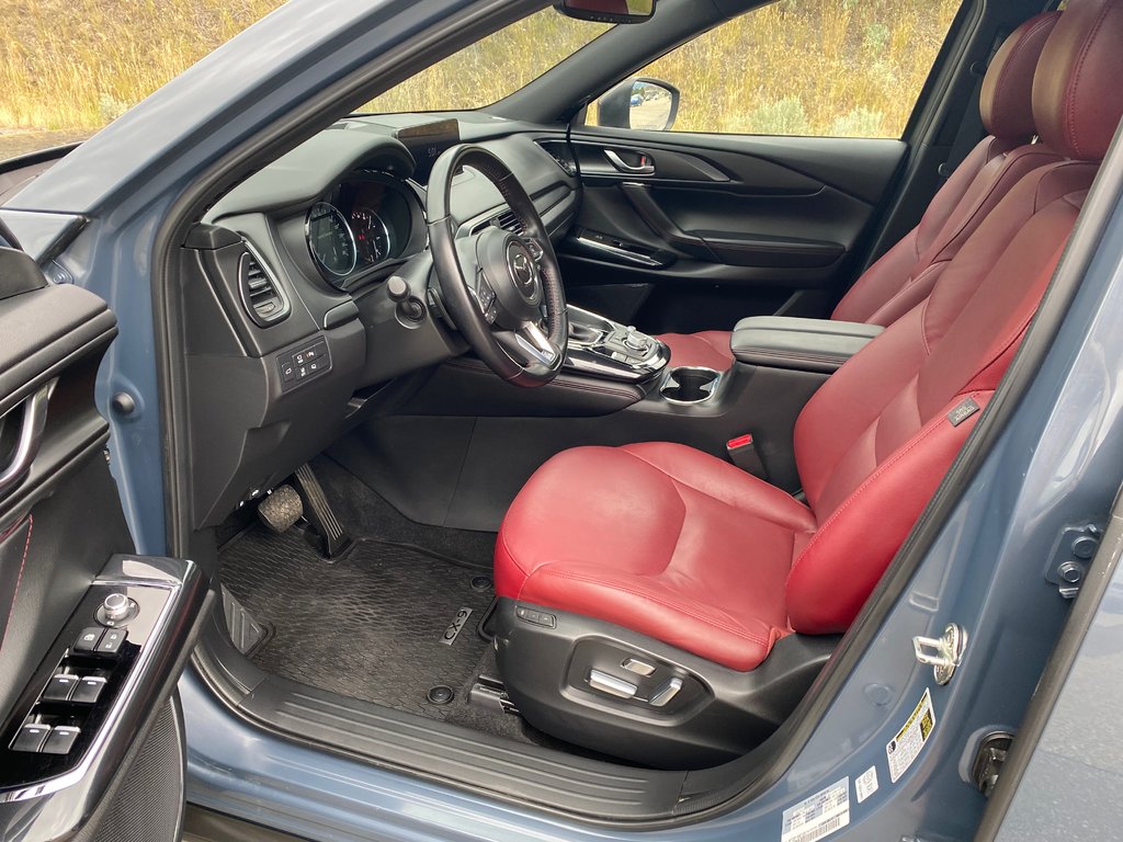 2022 Mazda CX-9 Kuro Edition in Kamloops, British Columbia - 12 - w1024h768px