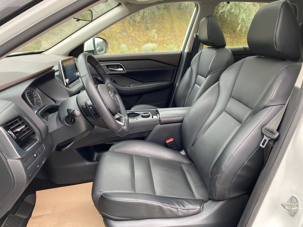 2021 Nissan Rogue SV AWD in Kamloops, British Columbia - 15 - w1024h768px