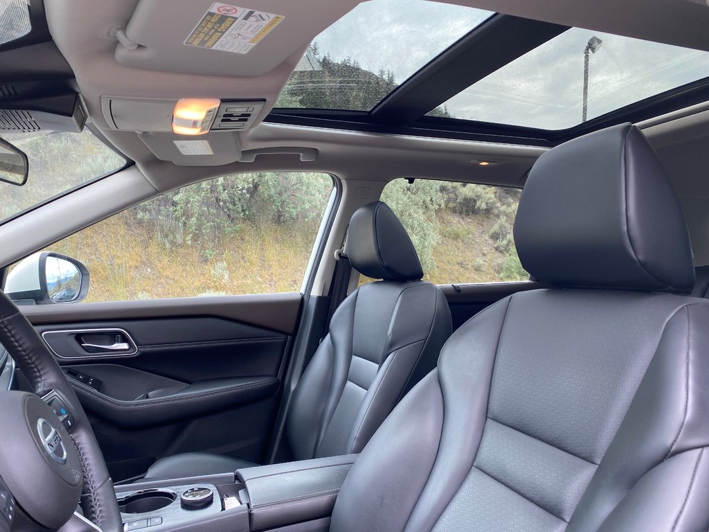 2021 Nissan Rogue SV AWD in Kamloops, British Columbia - 16 - w1024h768px