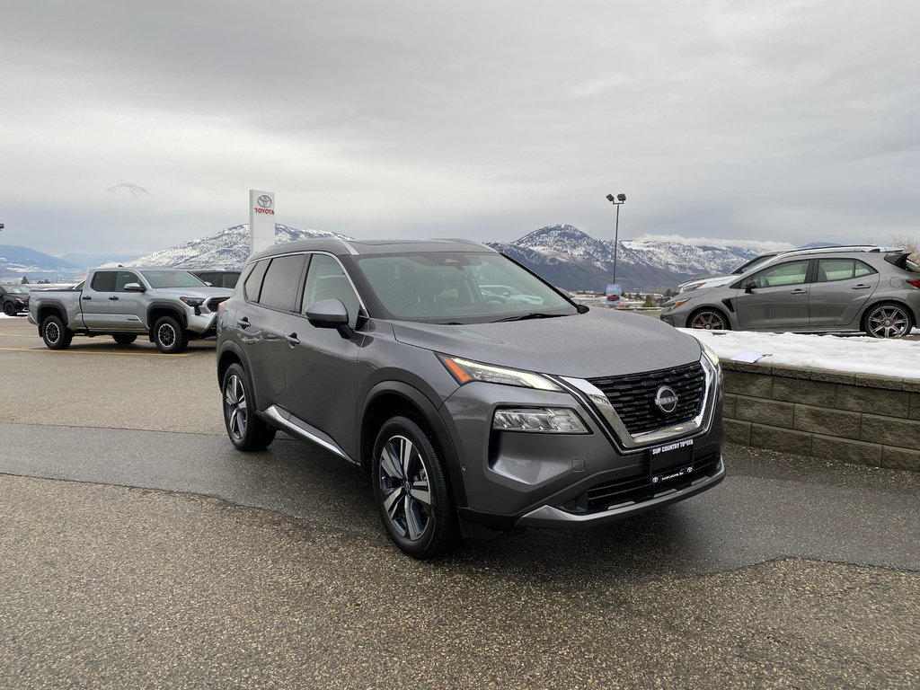 2023 Nissan Rogue SL in Kamloops, British Columbia - 1 - w1024h768px