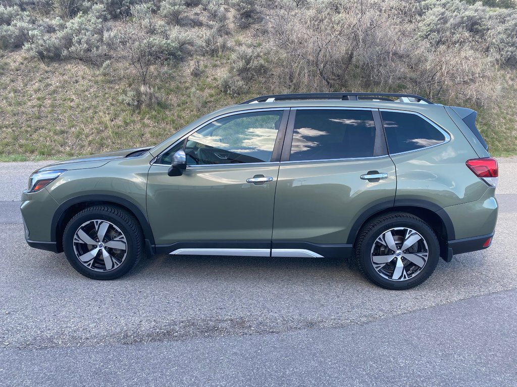 2019 Subaru Forester Touring in Kamloops, British Columbia - 5 - w1024h768px