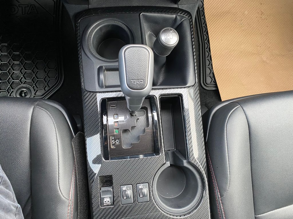 2020 Toyota 4Runner Pro in Kamloops, British Columbia - 17 - w1024h768px