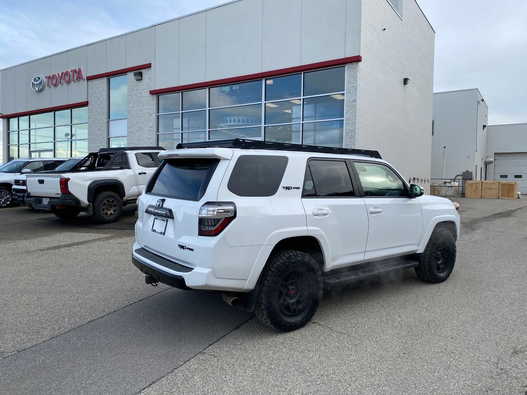 2020 Toyota 4Runner Pro in Kamloops, British Columbia - 3 - w1024h768px