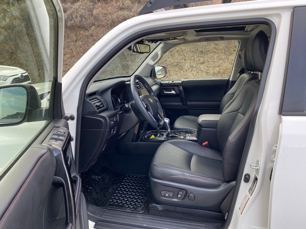 2020 Toyota 4Runner Pro in Kamloops, British Columbia - 11 - w1024h768px