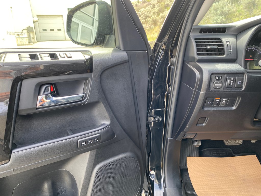 2020 Toyota 4Runner Limited Nightshade in Kamloops, British Columbia - 17 - w1024h768px