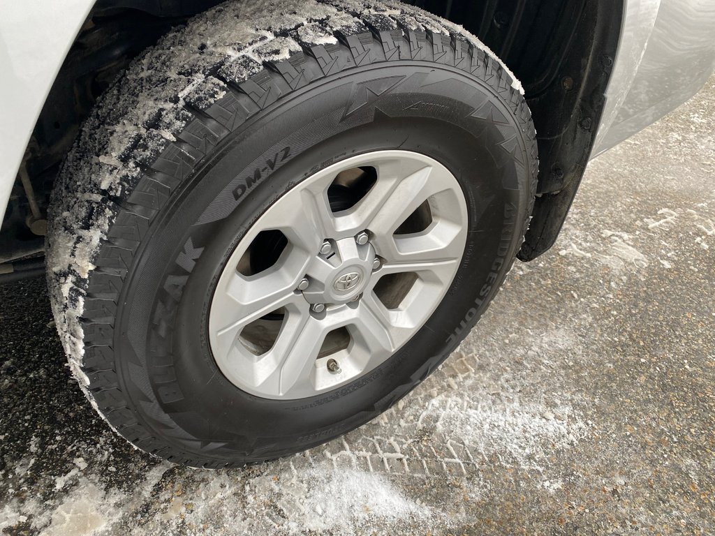 2021 Toyota 4Runner SR5 in Kamloops, British Columbia - 9 - w1024h768px