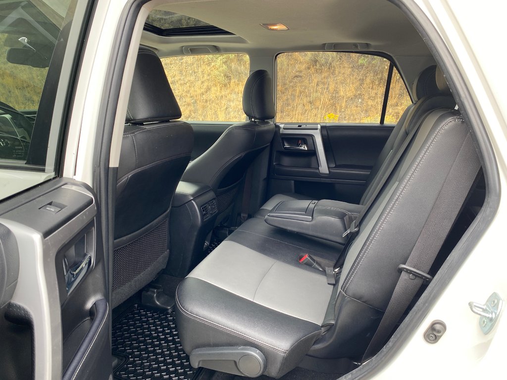 2022 Toyota 4Runner SR5 in Kamloops, British Columbia - 9 - w1024h768px
