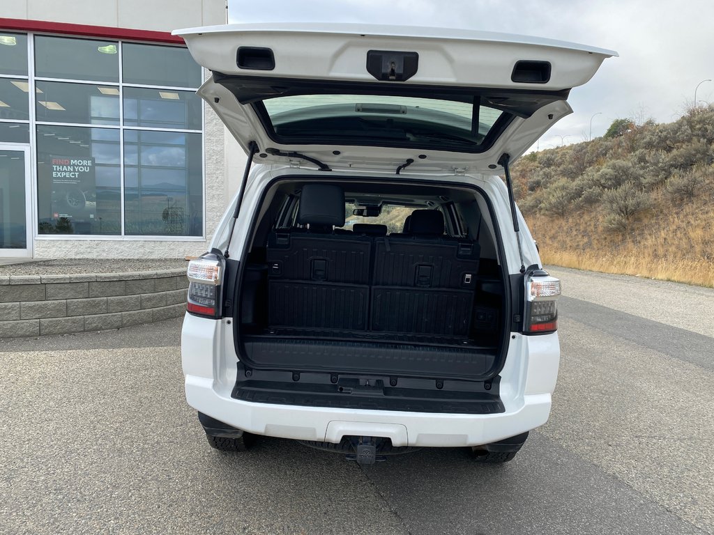2022 Toyota 4Runner SR5 in Kamloops, British Columbia - 6 - w1024h768px