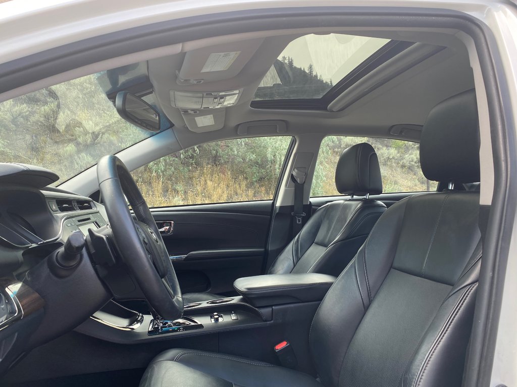 2015 Toyota Avalon in Kamloops, British Columbia - 14 - w1024h768px