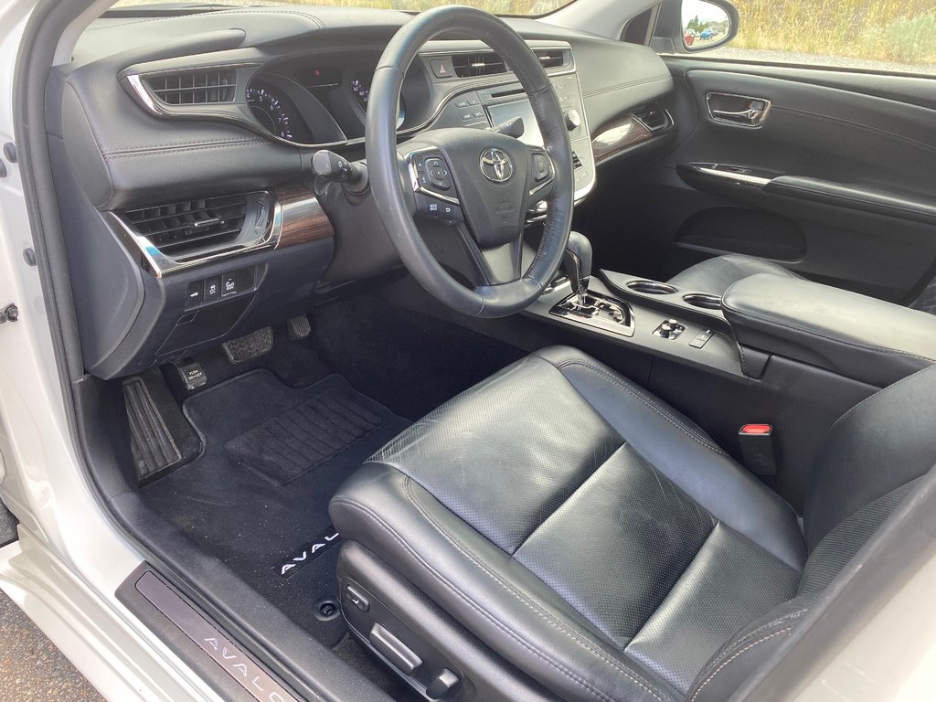 2015 Toyota Avalon in Kamloops, British Columbia - 15 - w1024h768px