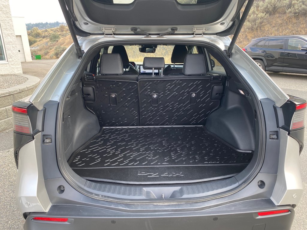 2023 Toyota bZ4X XLE Tech Package in Kamloops, British Columbia - 5 - w1024h768px