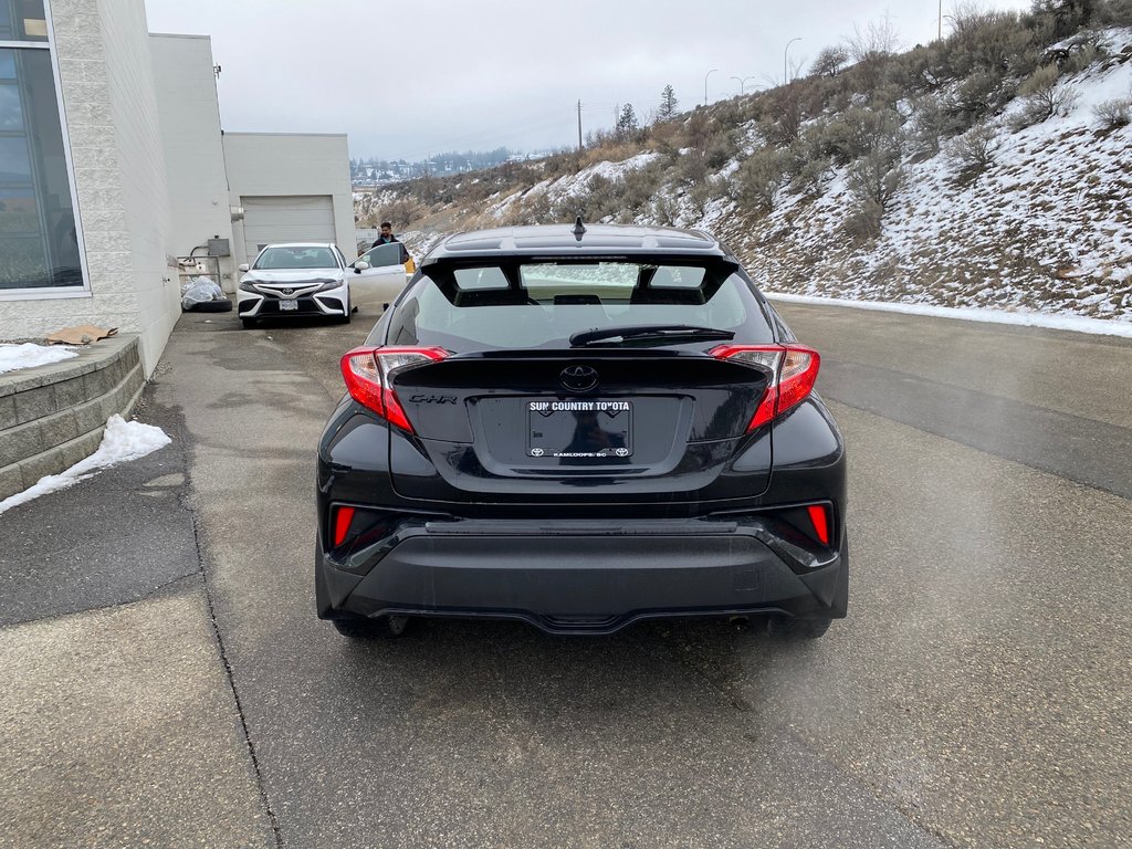 2021 Toyota C-HR XLE in Kamloops, British Columbia - 4 - w1024h768px