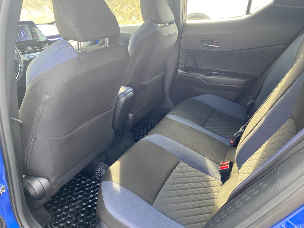2022 Toyota C-HR in Kamloops, British Columbia - 10 - w1024h768px