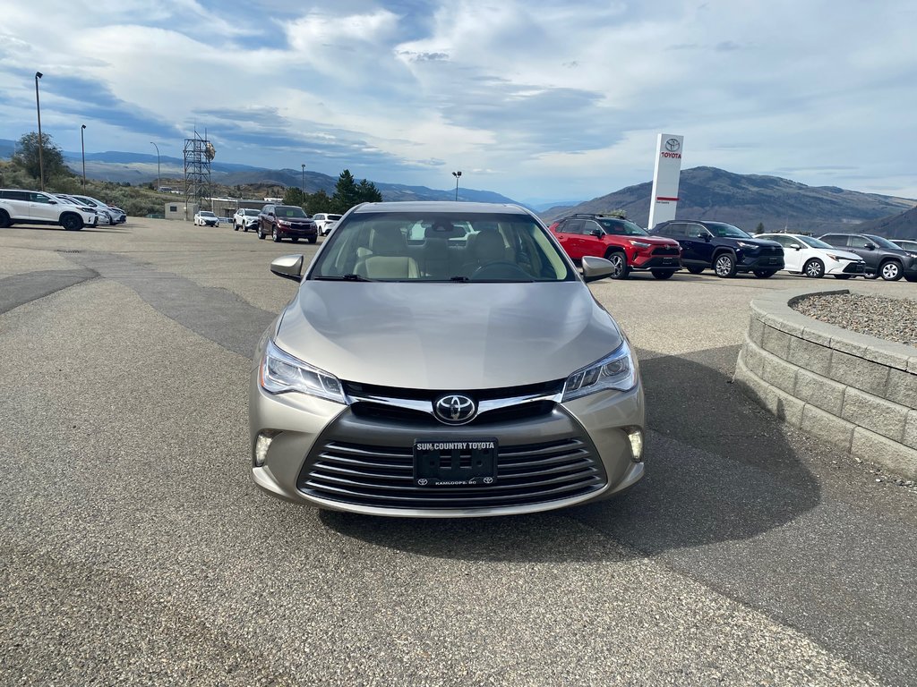 2017 Toyota Camry XLE in Kamloops, British Columbia - 3 - w1024h768px