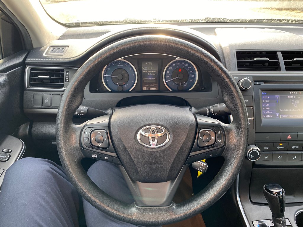 2017 Toyota Camry LE in Kamloops, British Columbia - 14 - w1024h768px