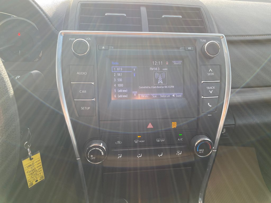 2017 Toyota Camry LE in Kamloops, British Columbia - 15 - w1024h768px