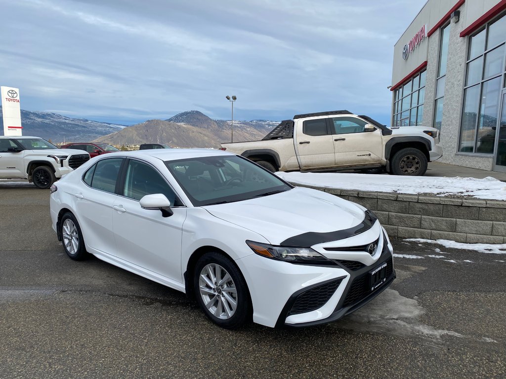2024 Toyota Camry SE in Kamloops, British Columbia - 1 - w1024h768px