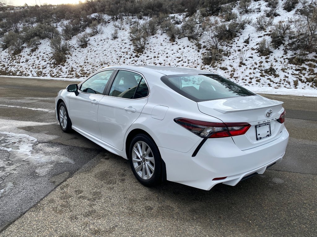 2024 Toyota Camry SE in Kamloops, British Columbia - 10 - w1024h768px