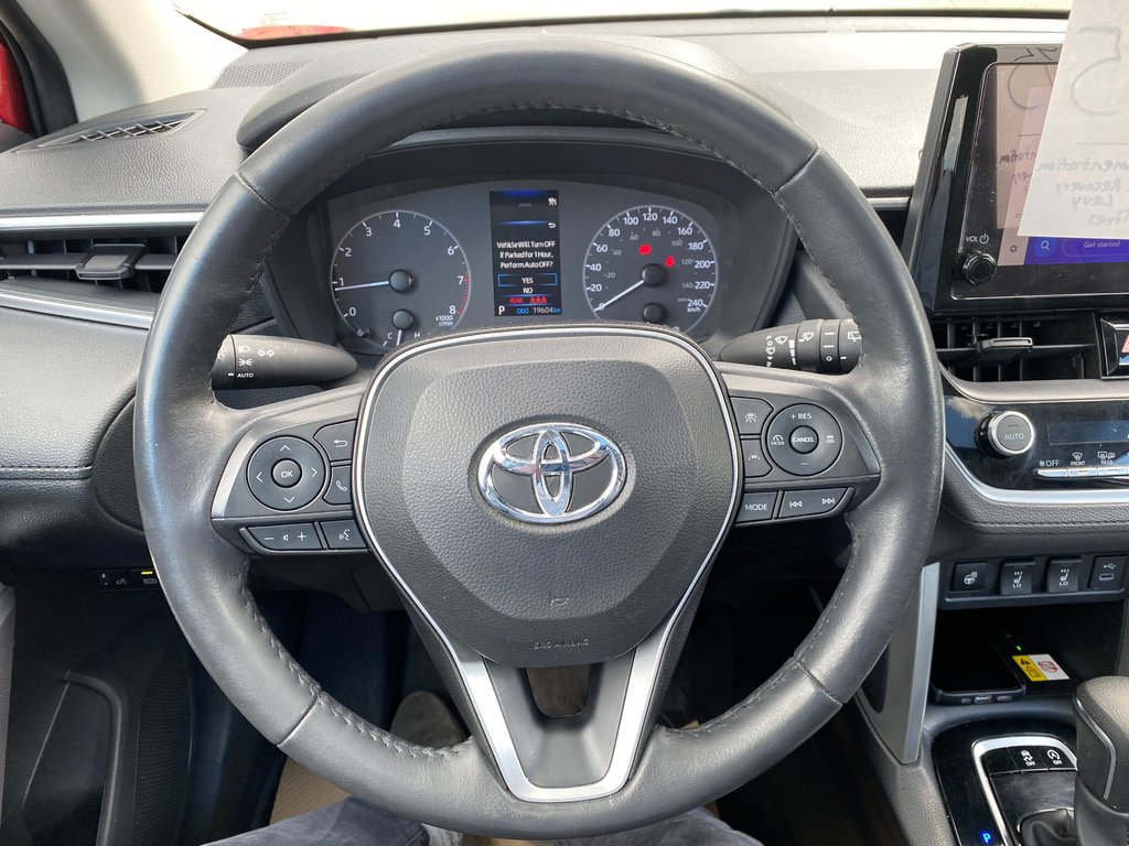 2023 Toyota Corolla Cross LE Premium in Kamloops, British Columbia - 15 - w1024h768px
