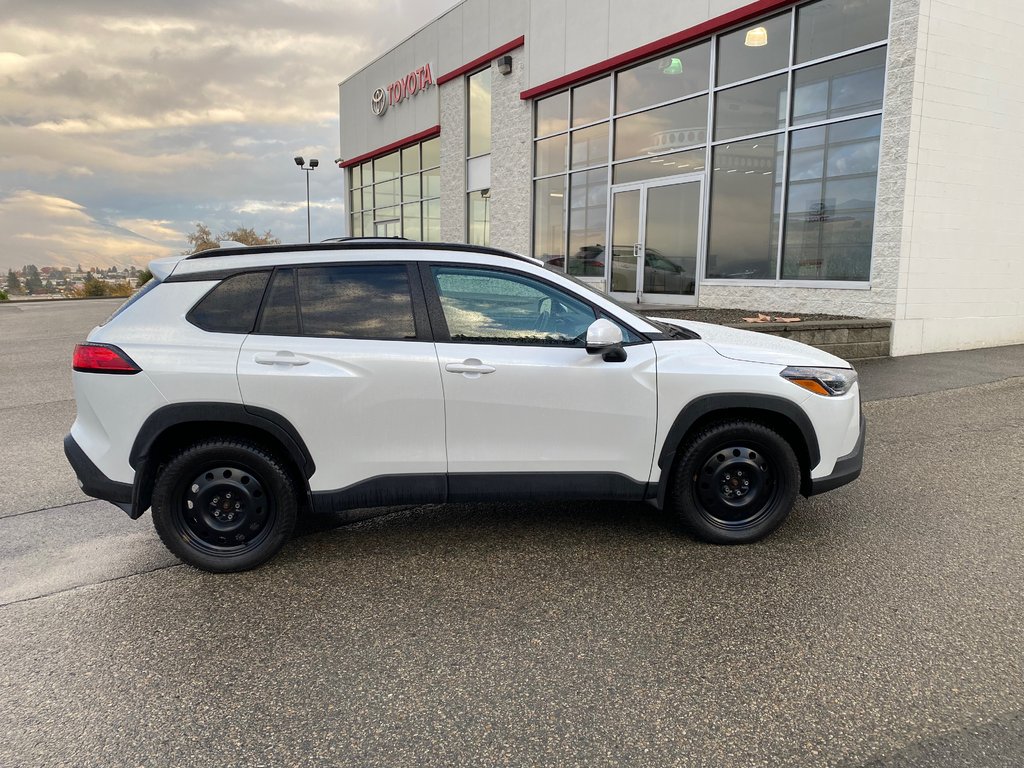 2024 Toyota Corolla Cross LE Premium in Kamloops, British Columbia - 2 - w1024h768px
