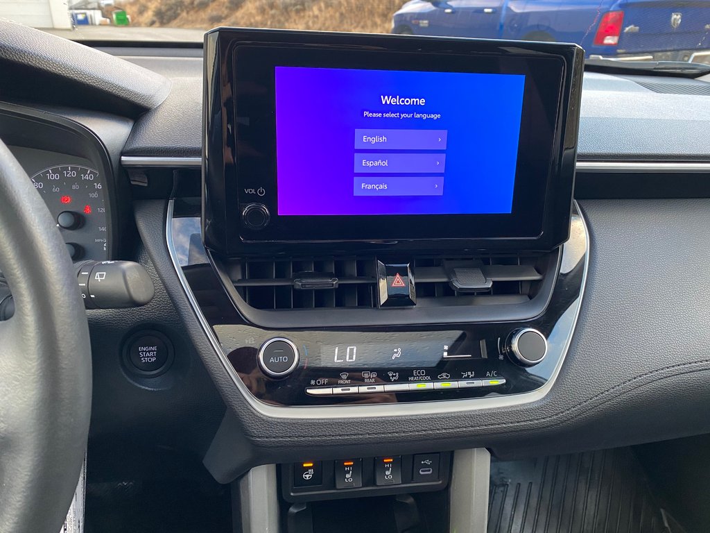 2024 Toyota Corolla Cross LE Premium in Kamloops, British Columbia - 16 - w1024h768px