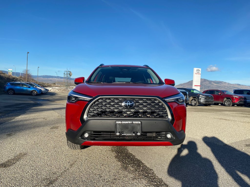 2024 Toyota Corolla Cross XLE in Kamloops, British Columbia - 14 - w1024h768px