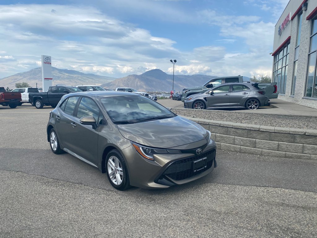 2019 Toyota Corolla Hatchback SE in Kamloops, British Columbia - 1 - w1024h768px