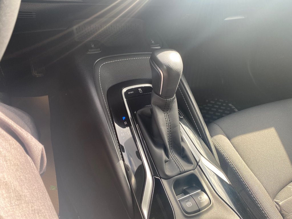 2019 Toyota Corolla Hatchback SE in Kamloops, British Columbia - 15 - w1024h768px