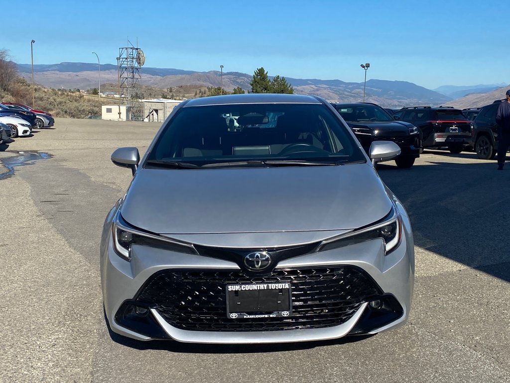 2024 Toyota Corolla Hatchback SE in Kamloops, British Columbia - 14 - w1024h768px