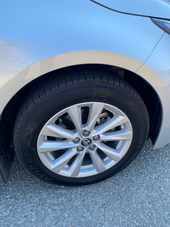 2025 Toyota Corolla Hatchback SE in Kamloops, British Columbia - 3 - w1024h768px